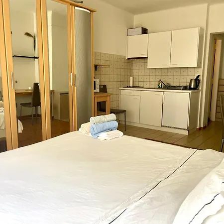 Апартаменты 300m From The Train Station *